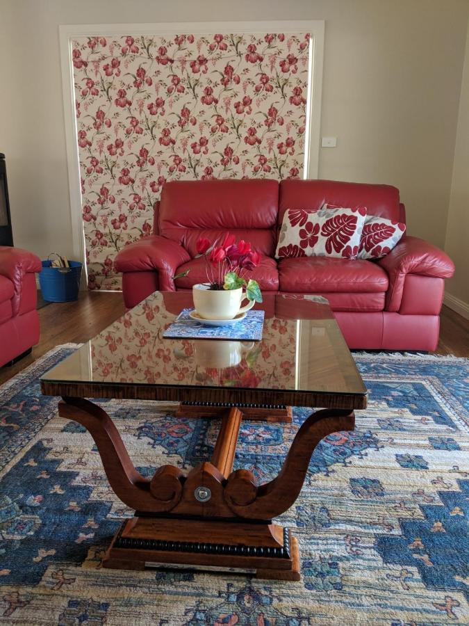 Mountain Blue Guest House Deloraine Bagian luar foto