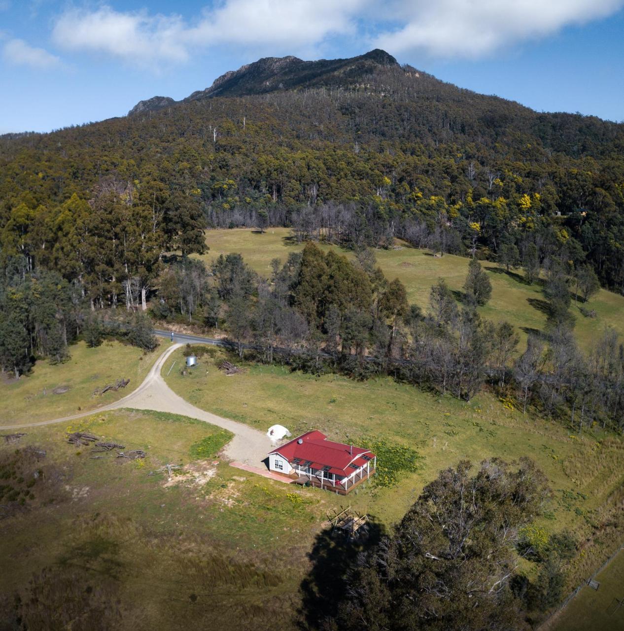 Mountain Blue Guest House Deloraine Bagian luar foto